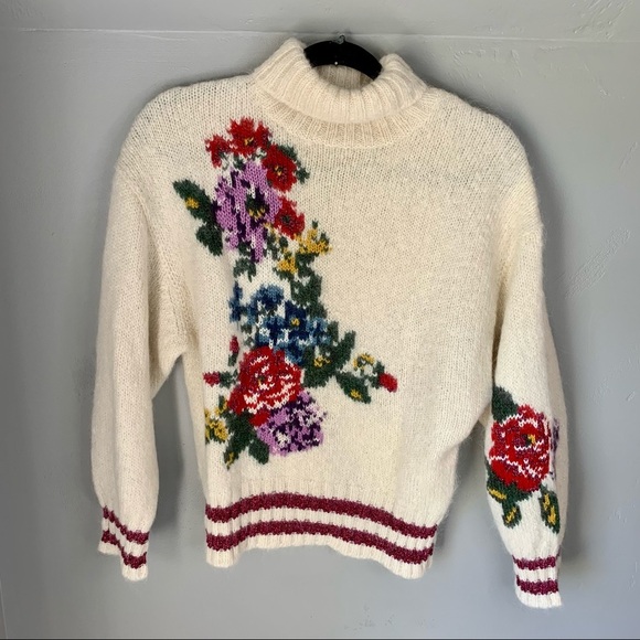 Leur Logette Floral Turtleneck Alpaca Sweater - Picture 4 of 8